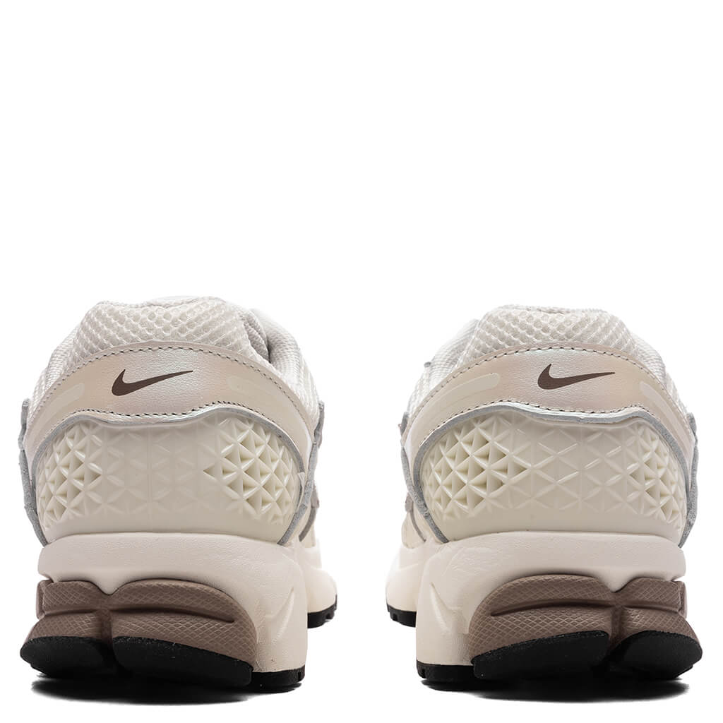 Women's Zoom Vomero 5 - Sail/Mink Brown/Black