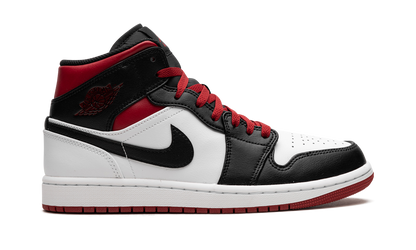 1 Mid "Gym Red Black Toe" DQ8426 106